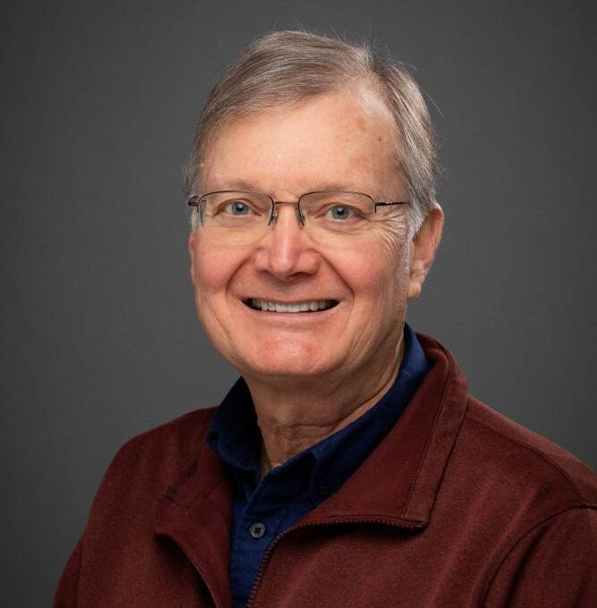 Headshot of Mark Staves